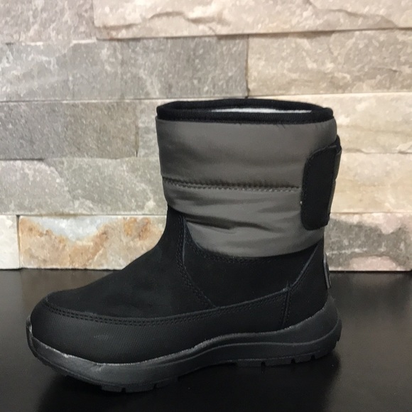 🎁 UGG Kids Toty Weather Snow Boot - Picture 8 of 11